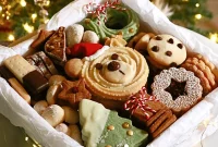 10 Christmas Cookies from One Dough: DIY Holiday Cookie Box Ideas