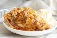 Apple Pie with Graham Cracker Crust Recipe & Baking Tips