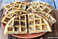 Low-Carb Cinnamon Roll Protein Waffles Recipe