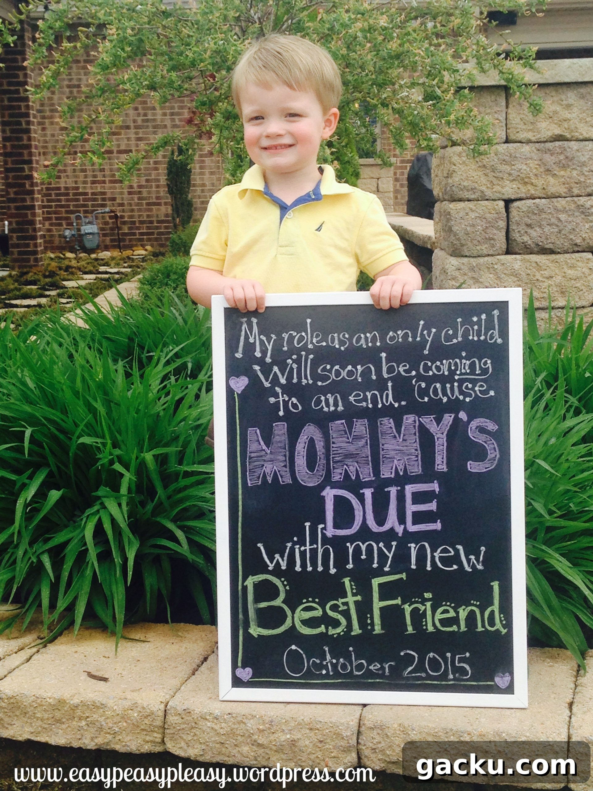 DIY Pregnancy Announcement Ideas: Feature Friday with Family & Friends 6 Big brother anouncing his mommy is pregnant with a DIY chalkboard sign