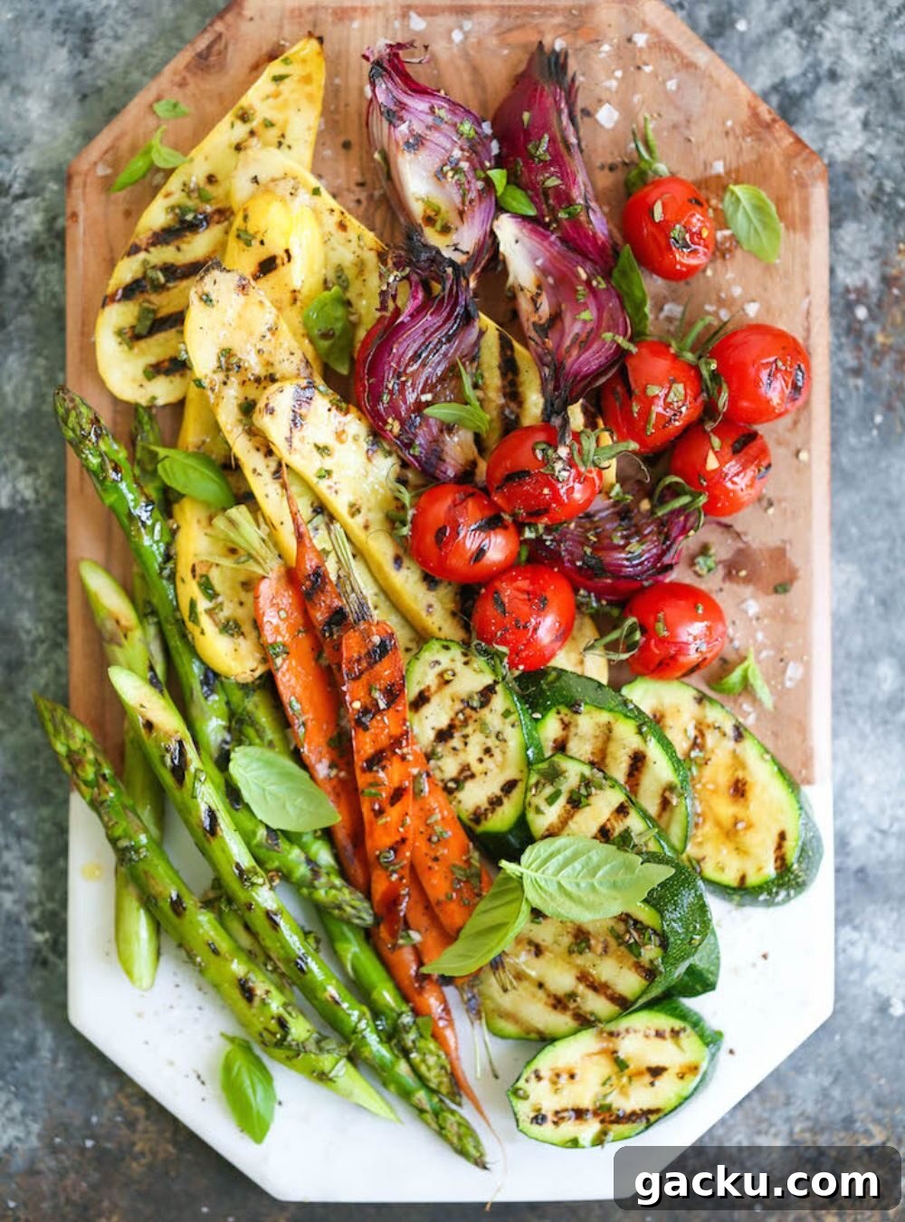 50+ Crowd-Pleasing Summer Recipes for Parties and Gatherings 30 grilled vegetable platter