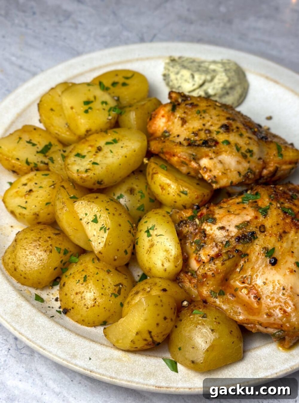 50+ Crowd-Pleasing Summer Recipes for Parties and Gatherings 4 roasted mediterranean chicken thighs