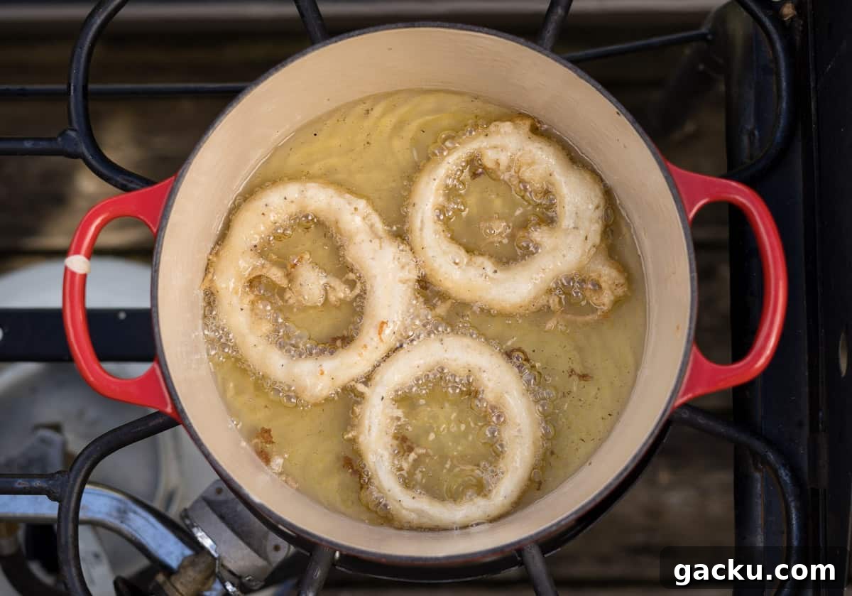 Onion Rings frying