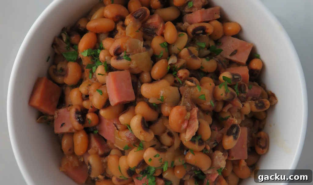 Slow Cooker Black-Eyed Peas Recipe for Tender, Flavorful Peas 2 Slow Cooker Black Eyed Peas
