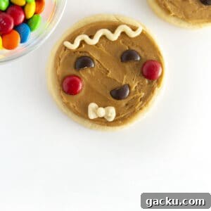 Circle Gingerbread Man Sugar Cookies — Festive Round Cookie Recipe 13 img 28285 12