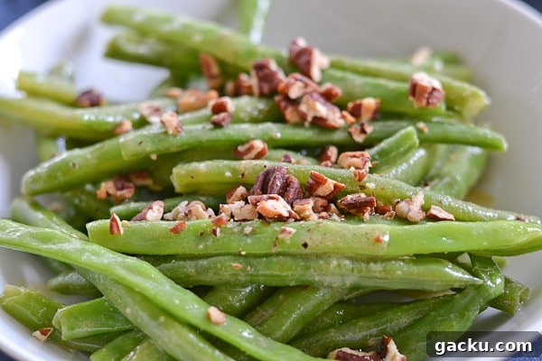 Green Beans with Pecans and Maple Vinaigrette