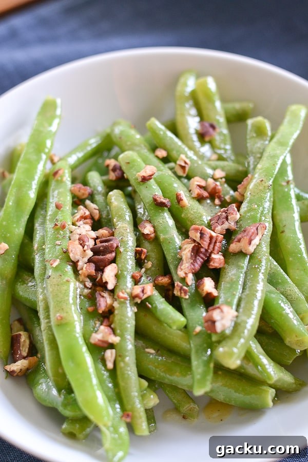 Green Beans with Pecans and Maple Vinaigrette