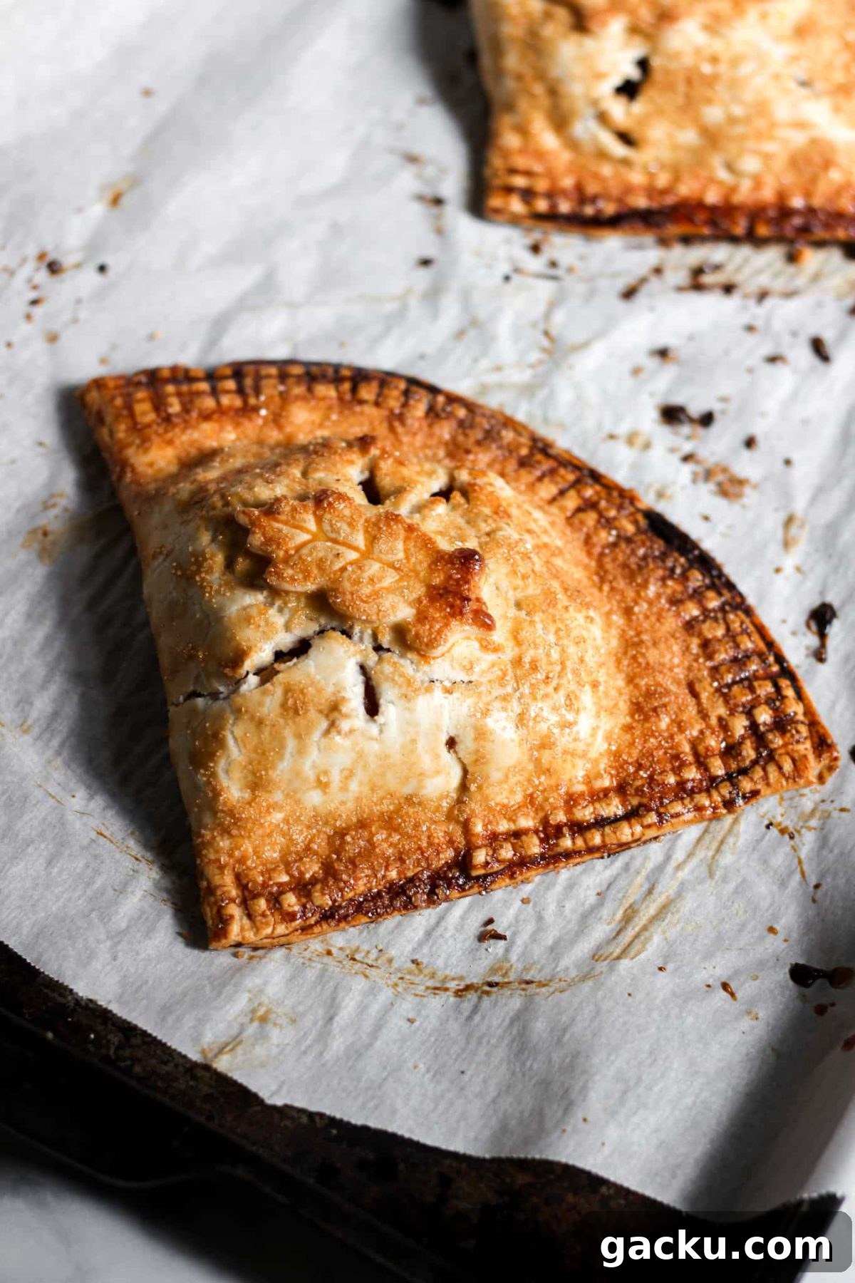 Healthy Individual Apple Pies with Turbinado Sugar and Sweet Baked Apple Filling
