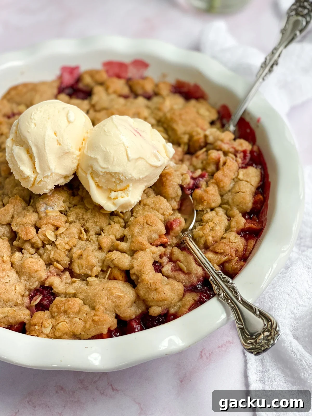 Blackberry Apple Crumble Recipe: Rustic Dessert with Oat Topping 12 a side view of the whole blackberry and apple crumble.