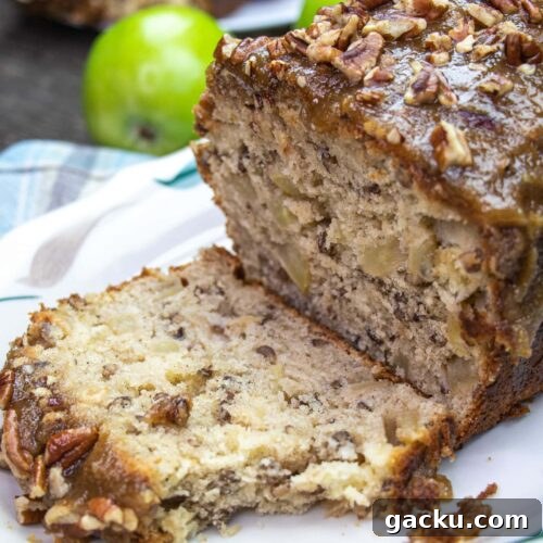 Apple Praline Sweet Bread Recipe with Crunchy Caramel Topping 10 Apple Praline Bread