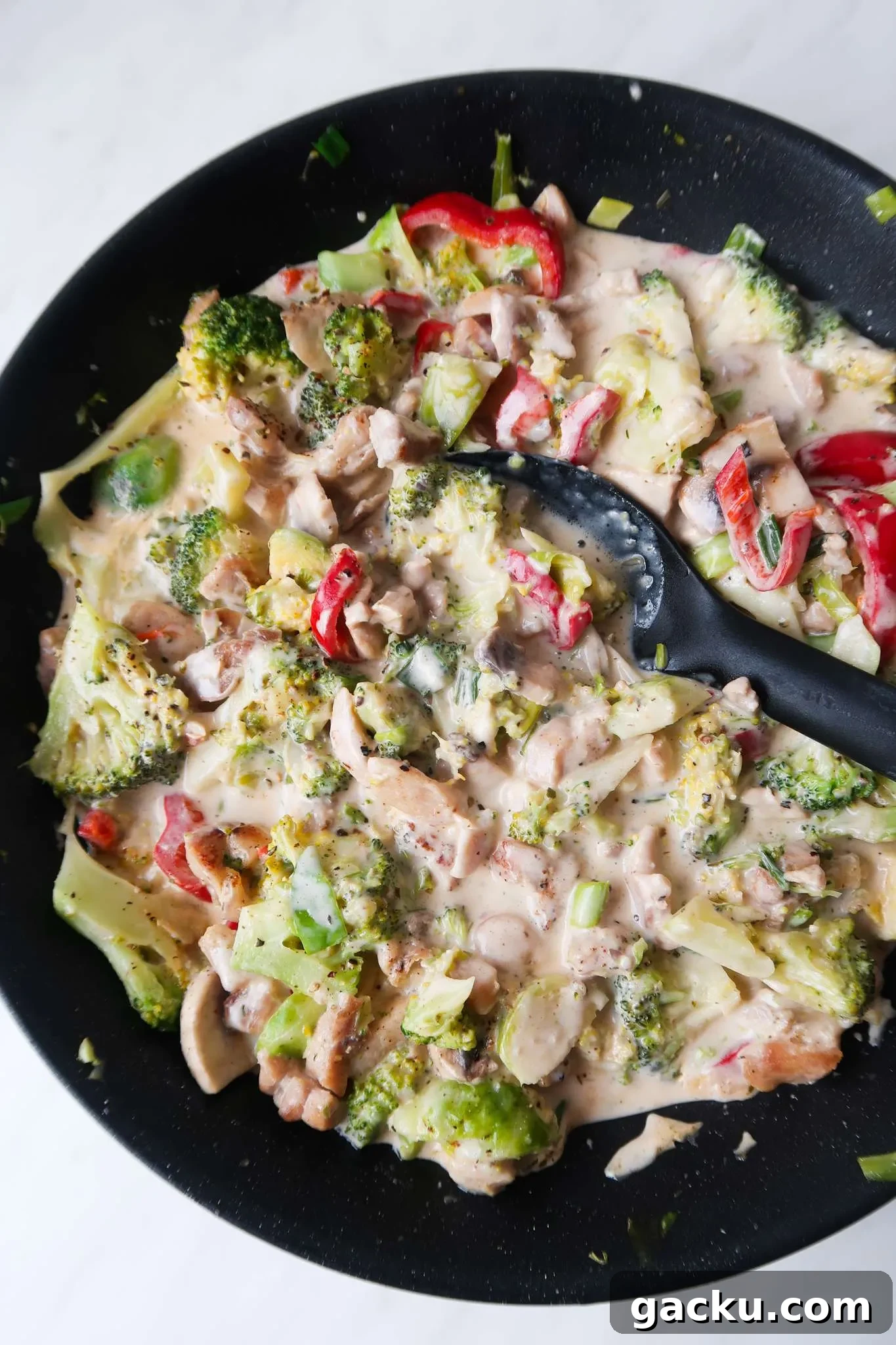 Best keto dinner idea ever: Creamy keto chicken with vegetables is full of flavor, cheesy, creamy, garlicky and delicious! This is a super easy healthier creamy keto dinner recipe using boneless skinless chicken thighs, Parmesan cheese and vegetables!
