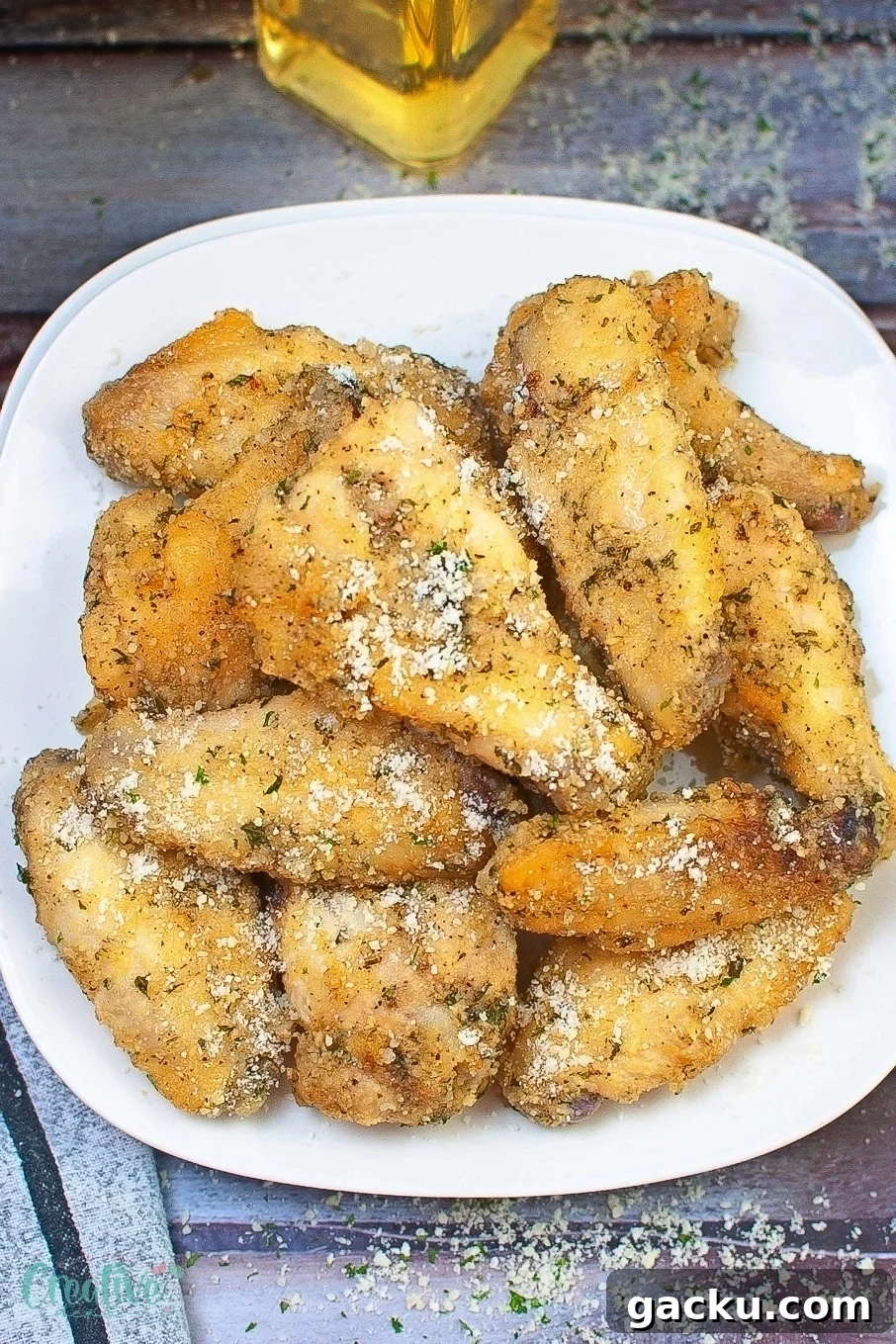 Crispy Garlic Parmesan Chicken Wings in the Air Fryer 2 Mouthwatering garlic parm wings air fryer recipe - crispy, juicy, and packed with amazing flavor!