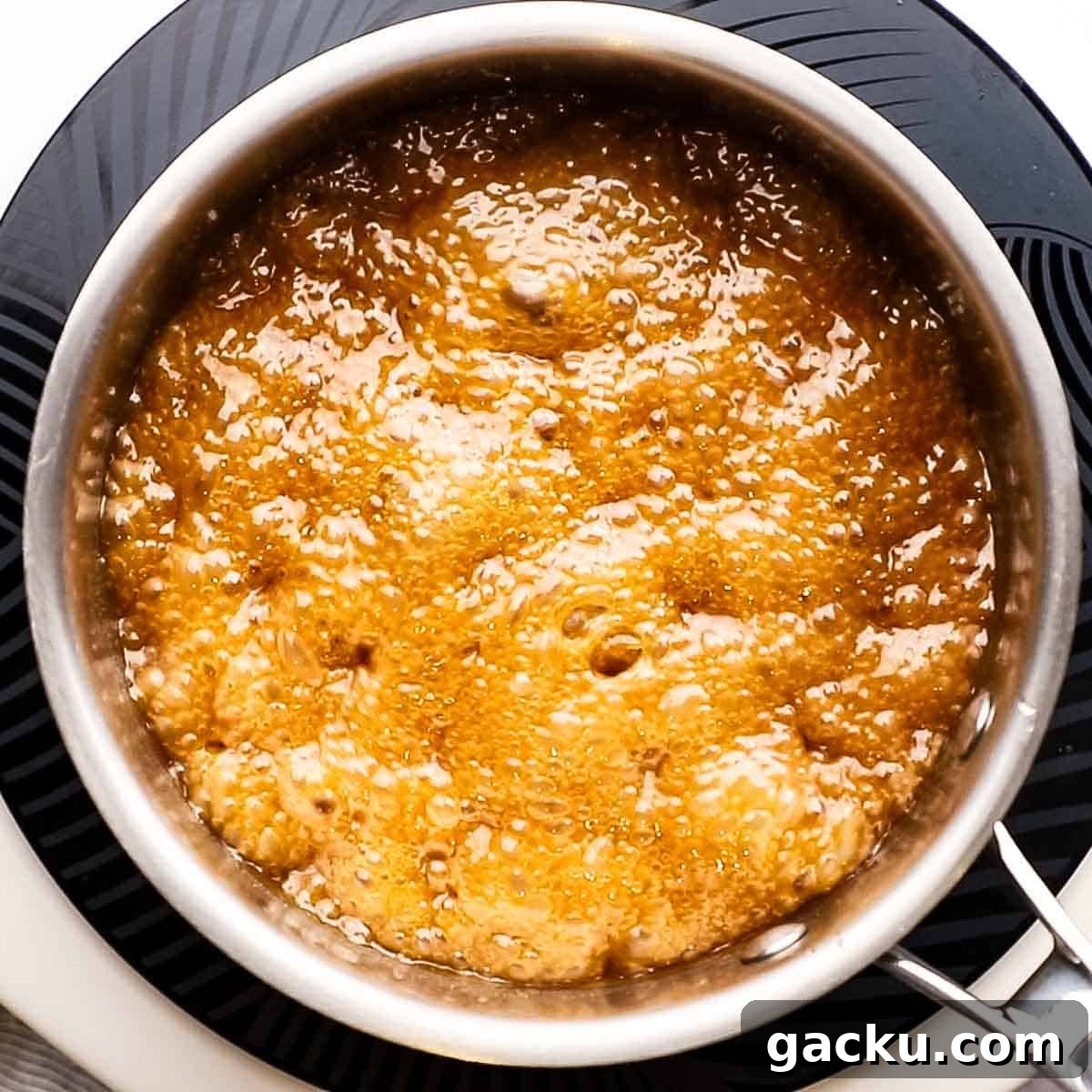 caramel sauce boiling